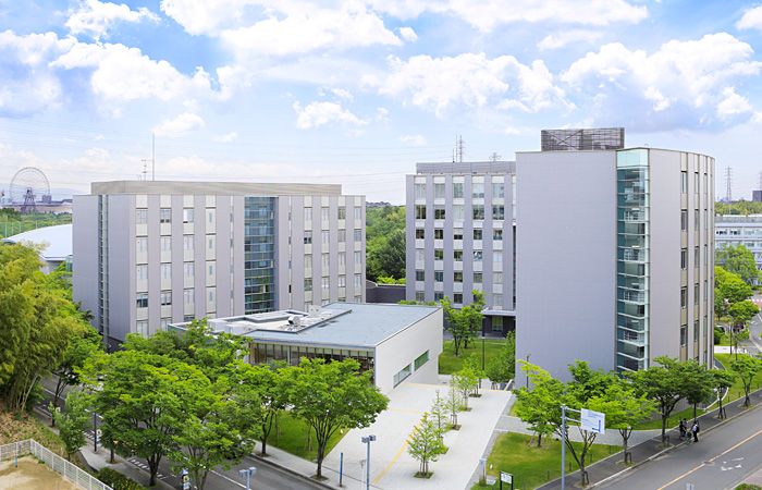 大阪大学